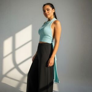 Le Lis ✦ Light Blue Knit Halter Top ✦ Ribbed Open Back Tie Back Crop S NWT